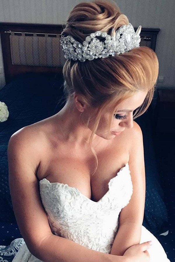 Свадебная прическа 2019-2020 - самые красивые идеи прически для невесты