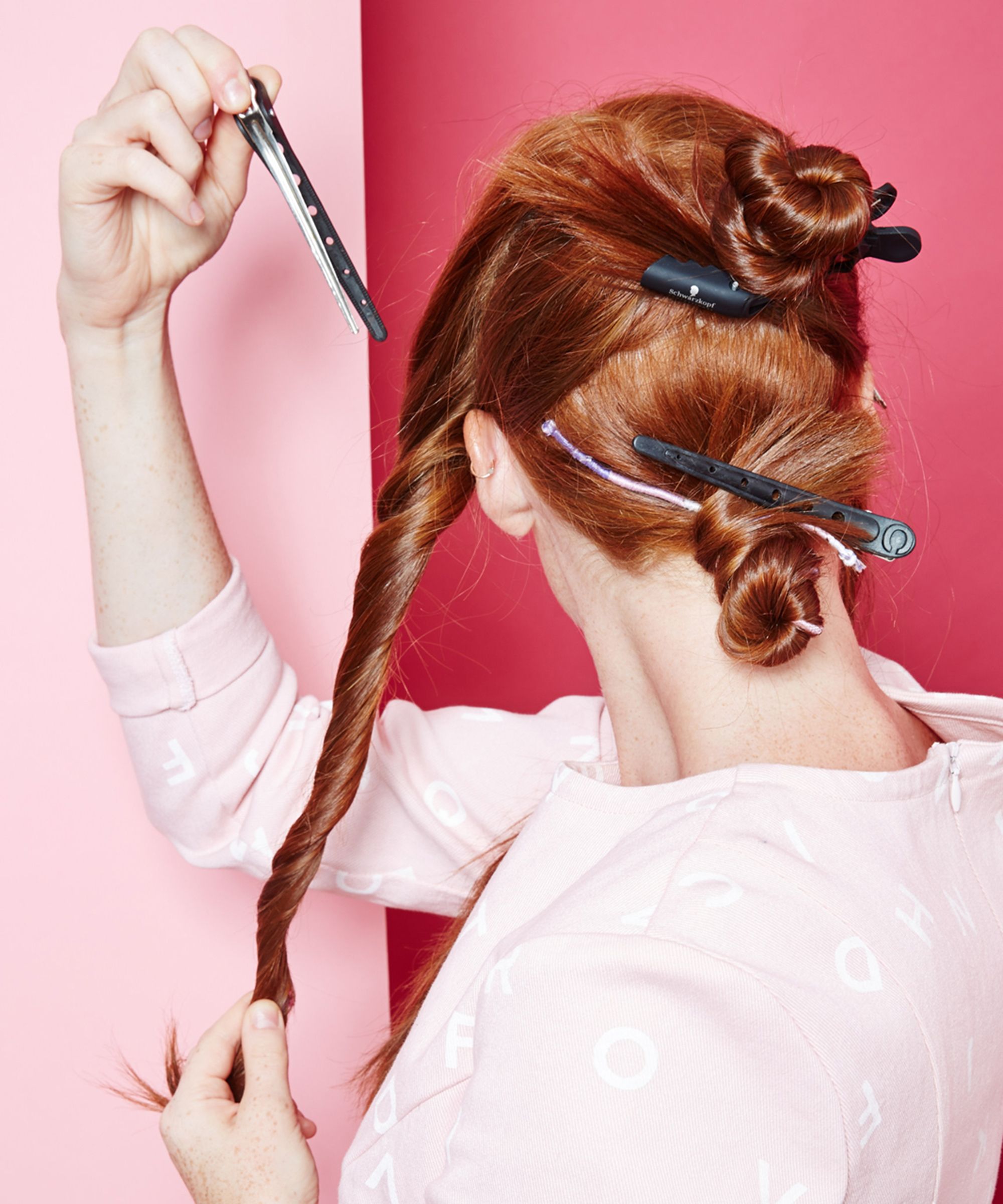Как накрутить волосы с помощью хвостиков