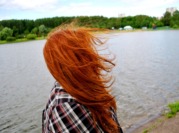 Фото девушек с рыжими волосами со спины   подборка картинок (26)