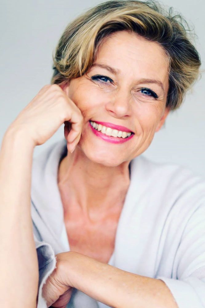 Wavy Side Styling Pixie #pixie #shorthair
