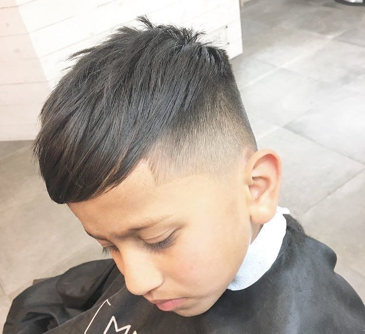Disconnected undercut for boys
